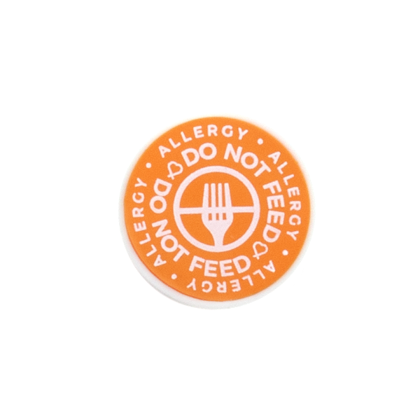 Do Not Feed alert charm meant to be used on a medical alert bracelet or band. Used to help alert others and help prevent exposure to food allergies